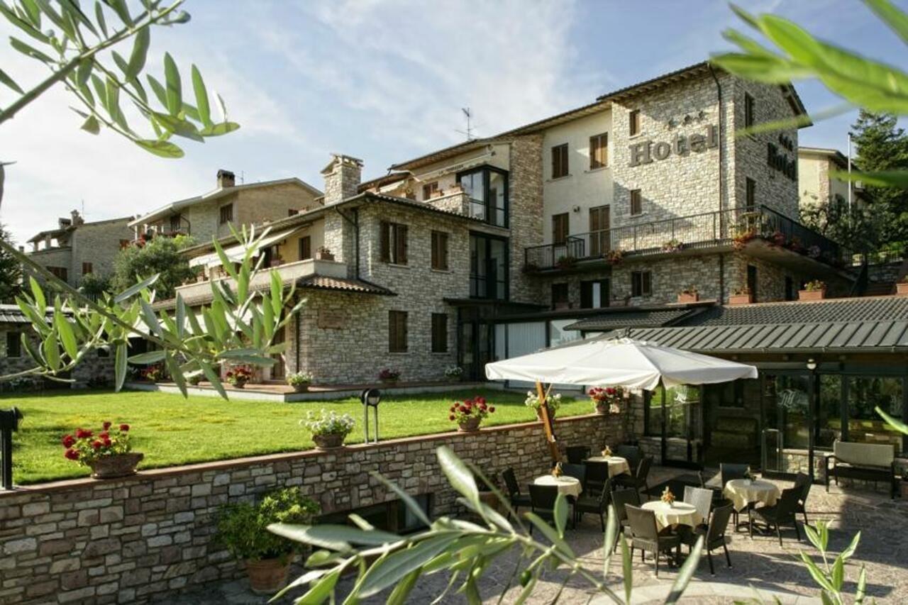 Hotel La Terrazza RESTAURANT&SPA Assisi Esterno foto
