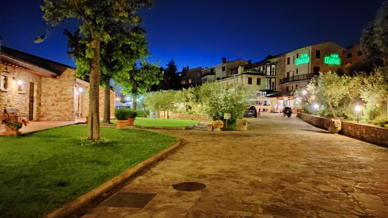 Hotel La Terrazza RESTAURANT&SPA Assisi Esterno foto