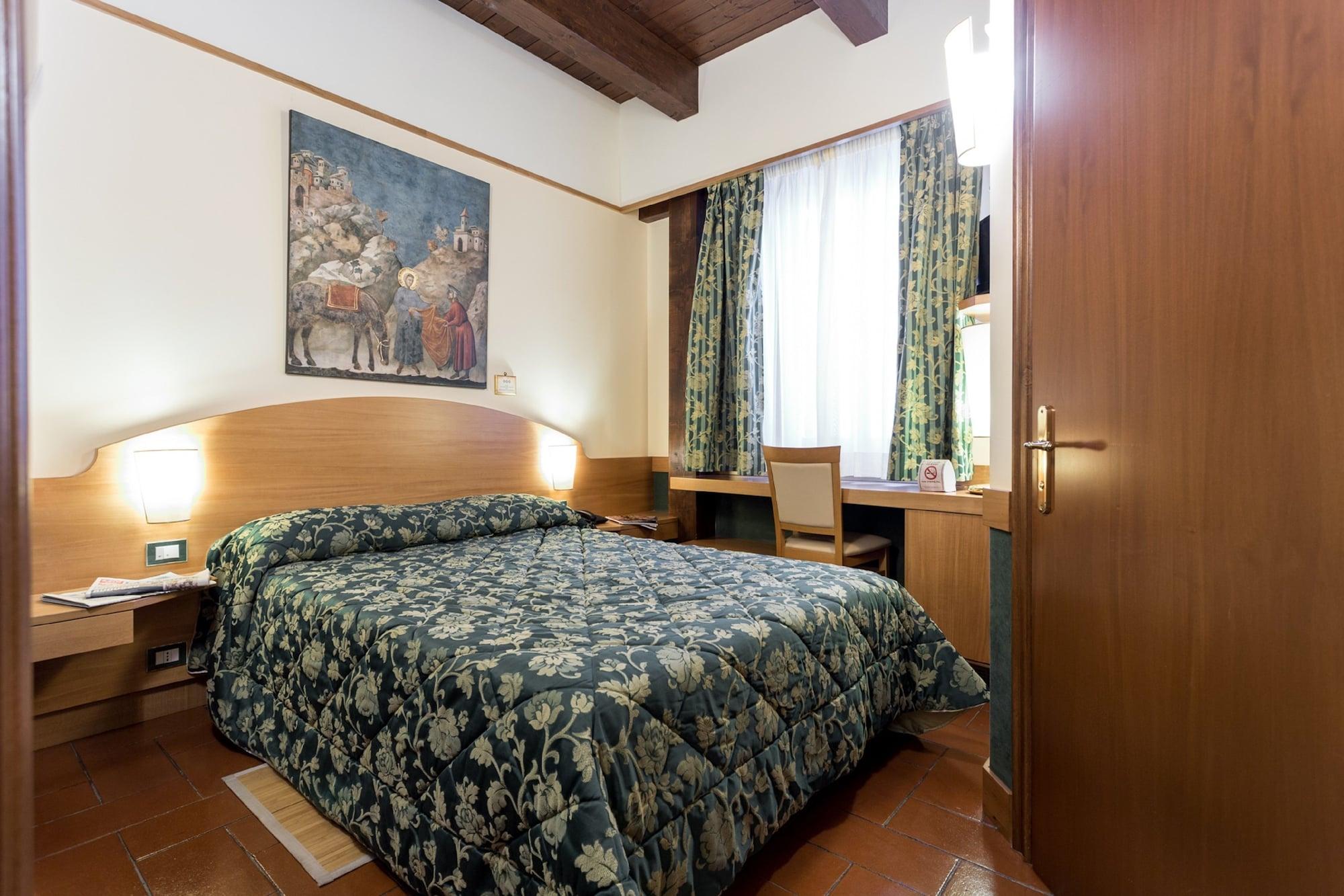 Hotel La Terrazza RESTAURANT&SPA Assisi Esterno foto