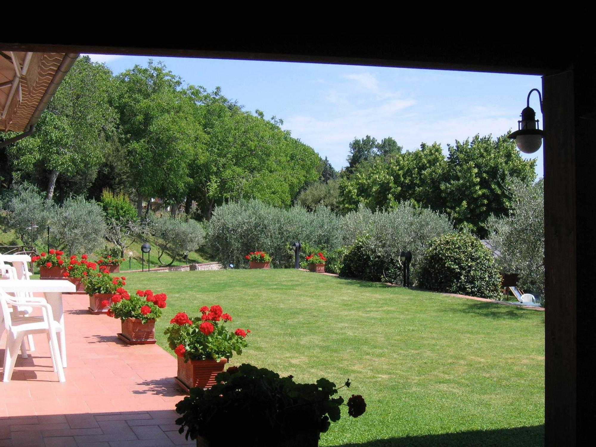 Hotel La Terrazza RESTAURANT&SPA Assisi Esterno foto