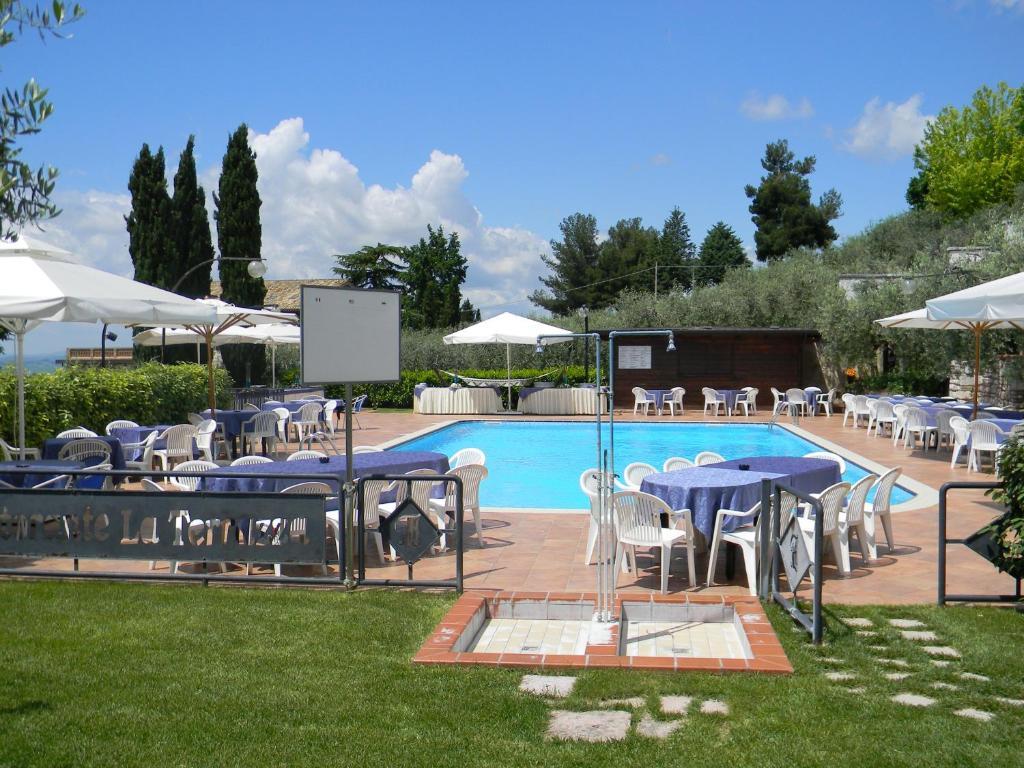 Hotel La Terrazza RESTAURANT&SPA Assisi Esterno foto