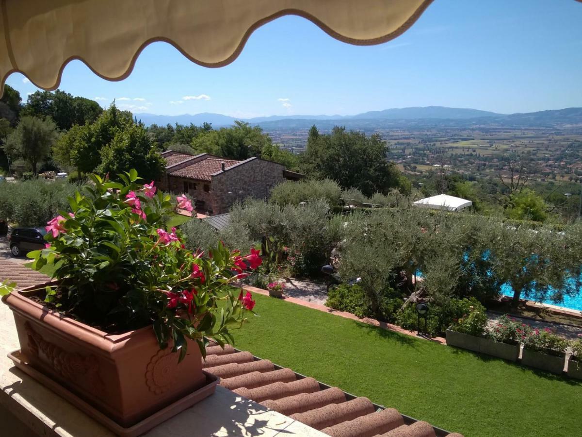 Hotel La Terrazza RESTAURANT&SPA Assisi Esterno foto